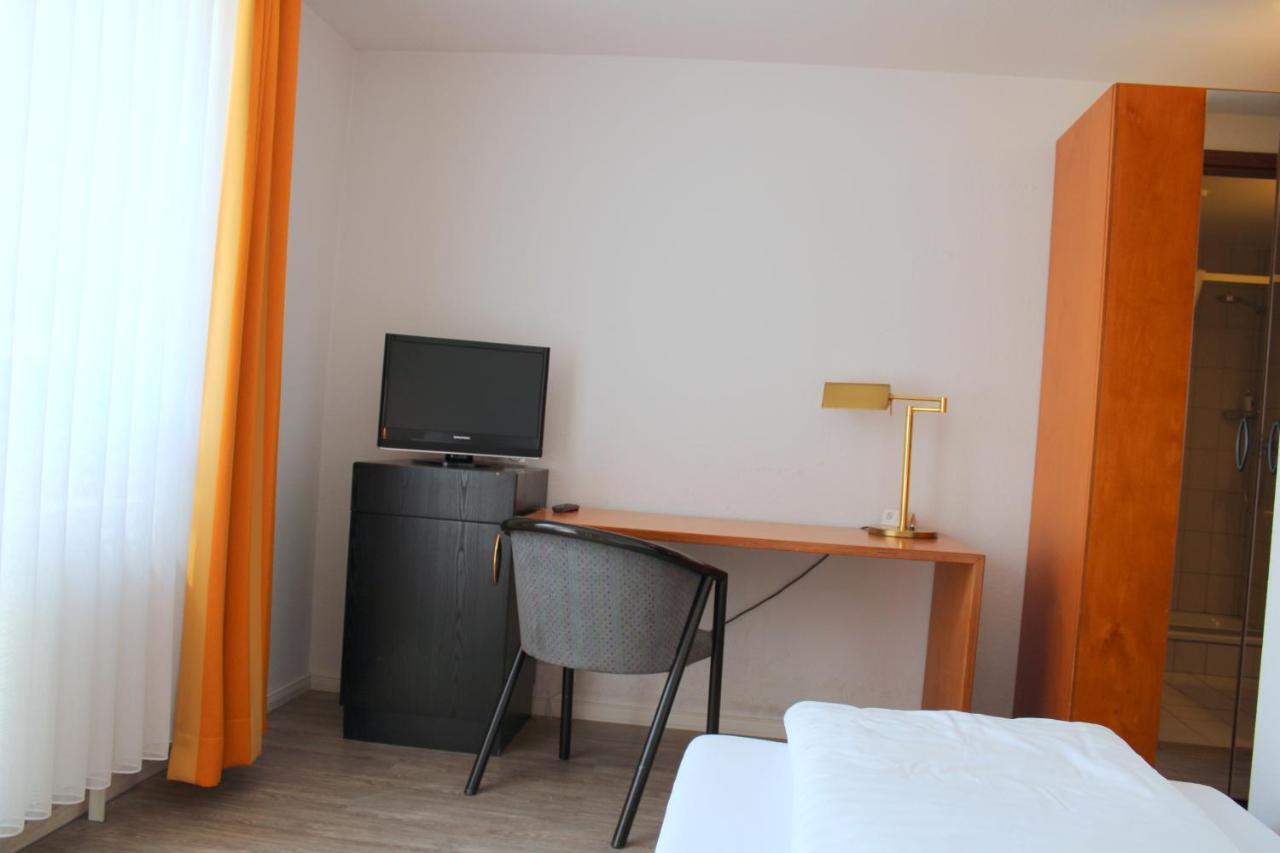 Hotel Lamm Nufringen Bagian luar foto