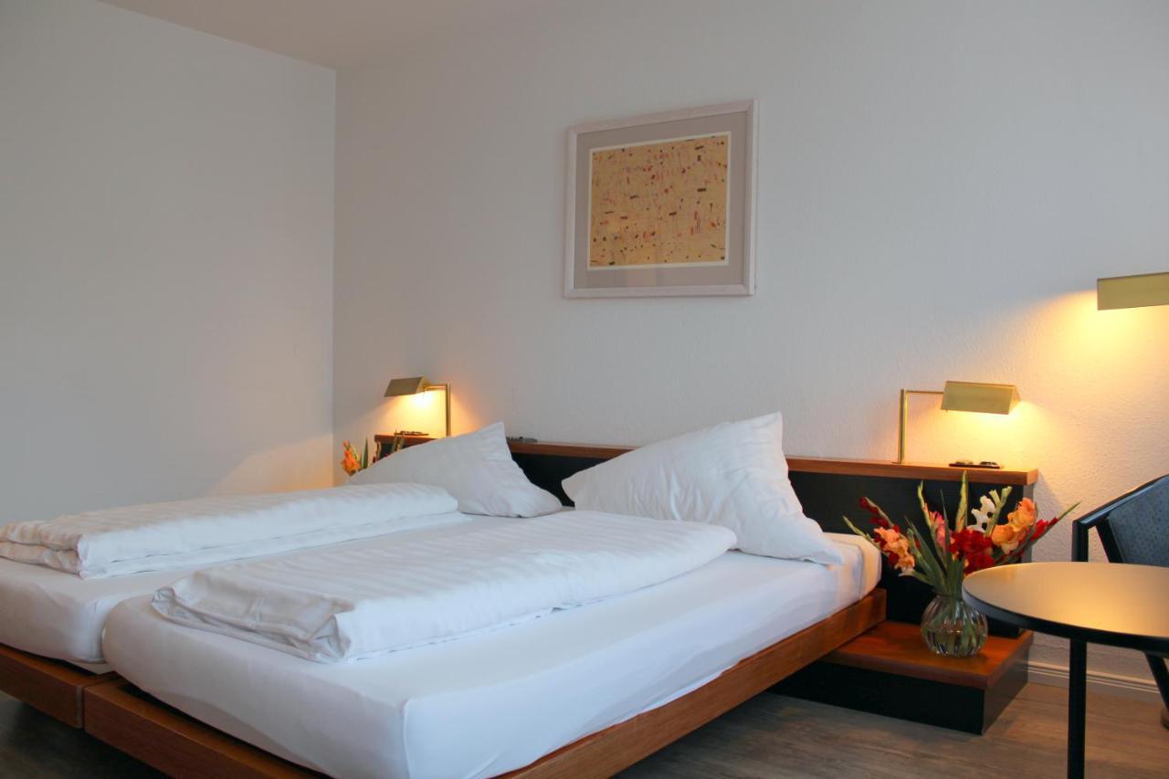 Hotel Lamm Nufringen Bagian luar foto