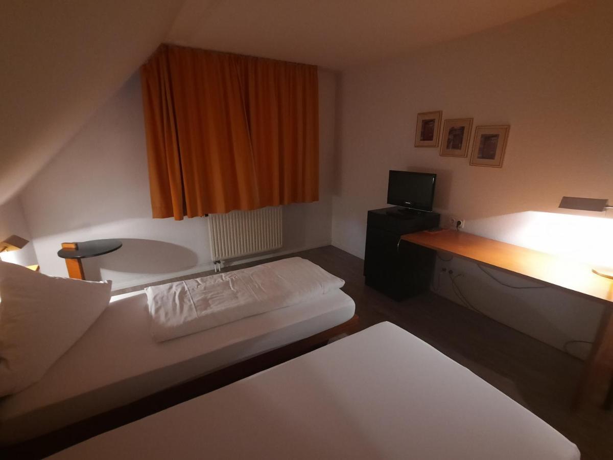 Hotel Lamm Nufringen Bagian luar foto